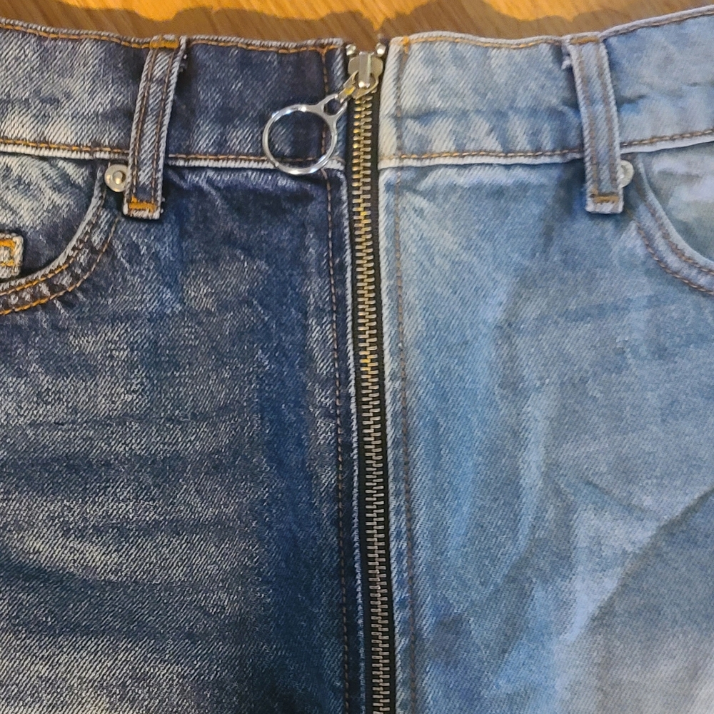 REVICE zipper pockets jeans shorts - Picture 7 of 15